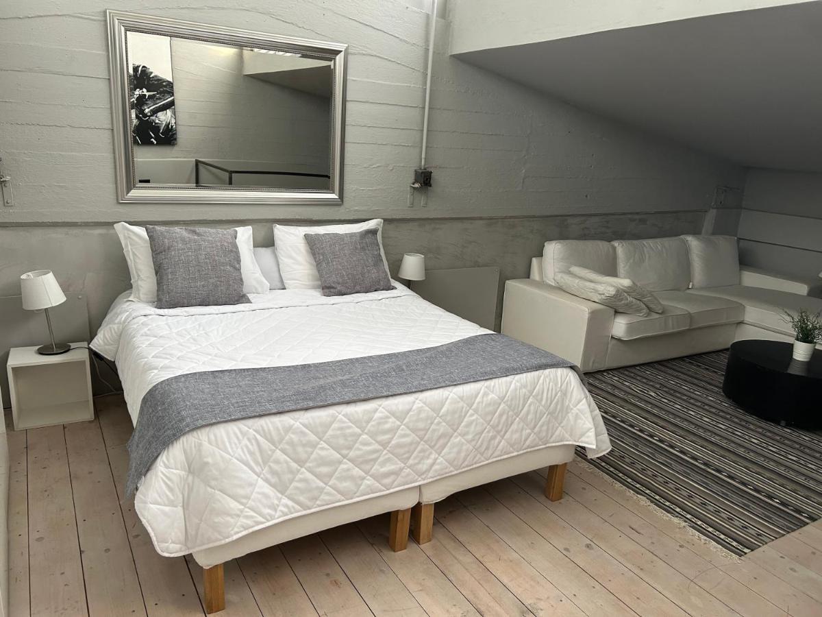 Loft Navigli With Private Garden Alojamento de Acomodação e Pequeno-almoço