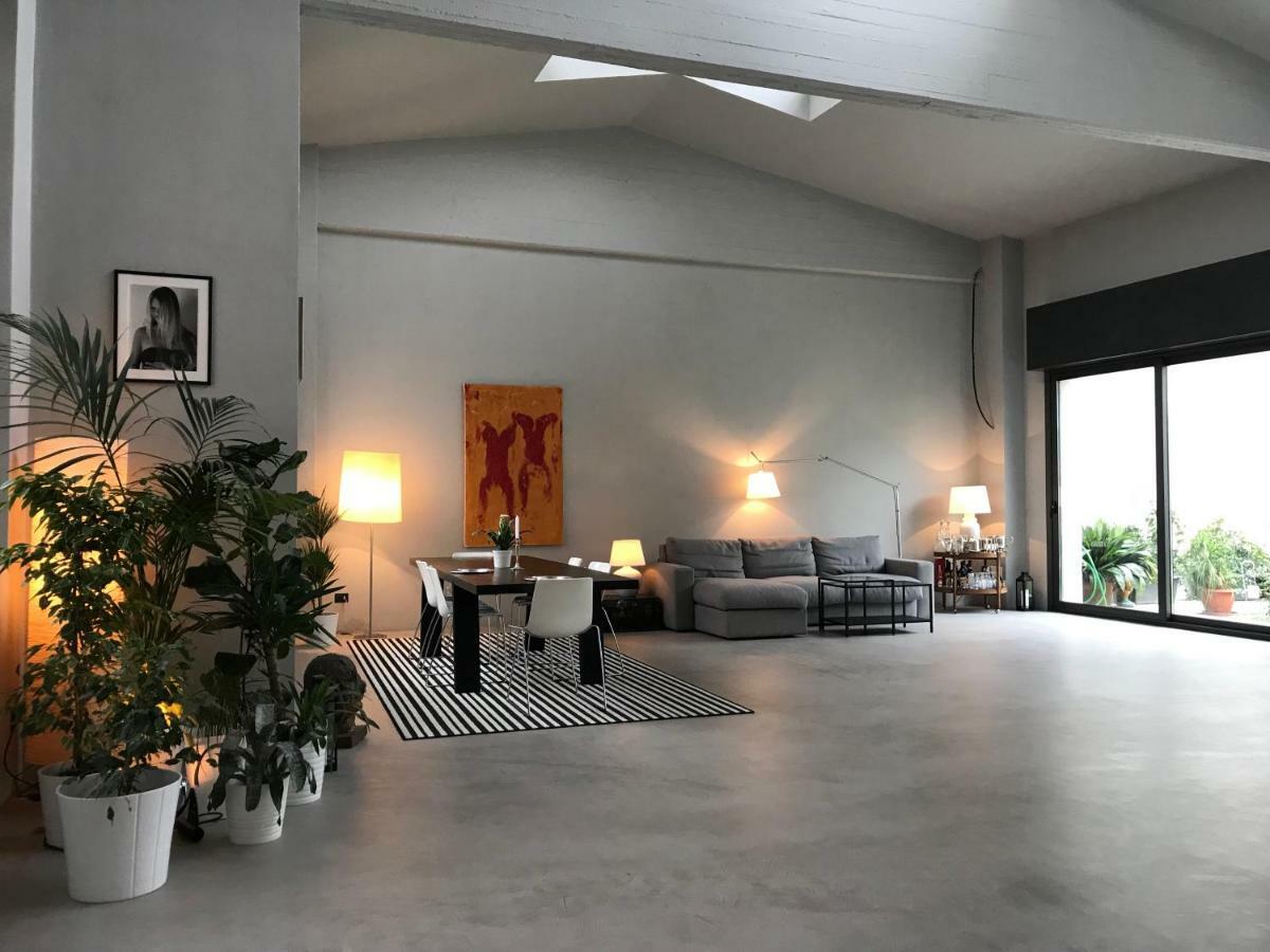 Alojamento de Acomodação e Pequeno-almoço Loft Navigli With Private Garden 3*